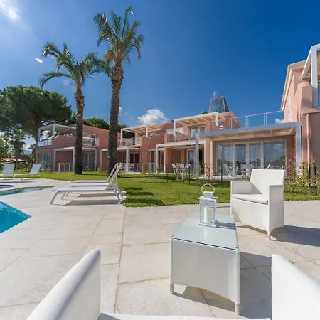 Hotel apartamentowy Delfino, Portorosa Furnari