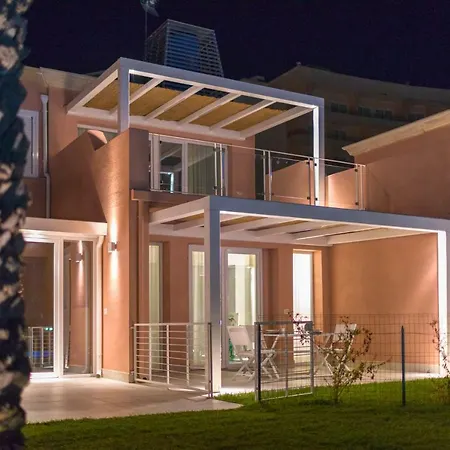 Aparthotel Delfino, Portorosa *