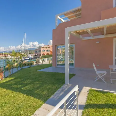 Aparthotel Delfino, Portorosa Furnari