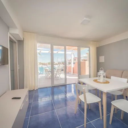 Delfino, Portorosa Aparthotel