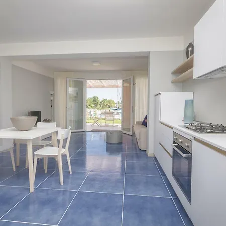 Delfino, Portorosa Hotel apartamentowy